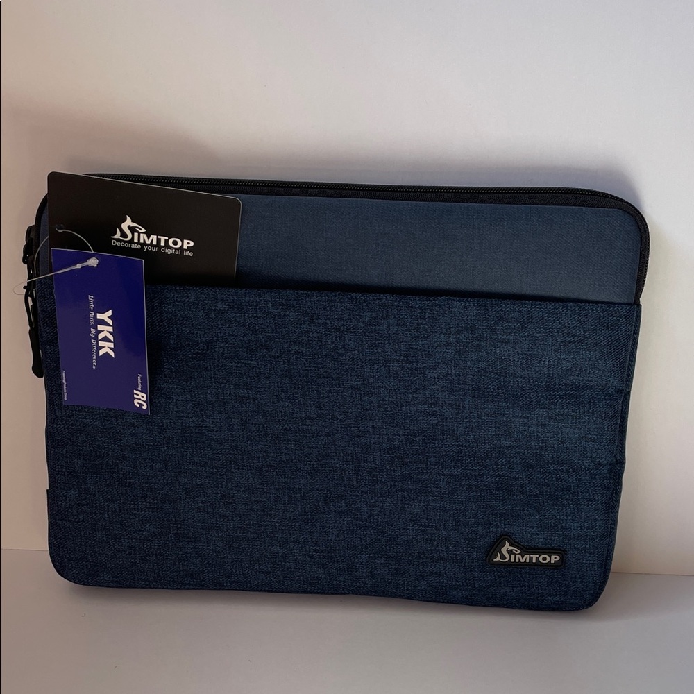 NWT Navy Blue Men's Laptop or iPad Sleeve.